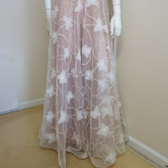 Josephine Sleeveless V-Neck 3D Maxi Dress - Picture 8 of 11